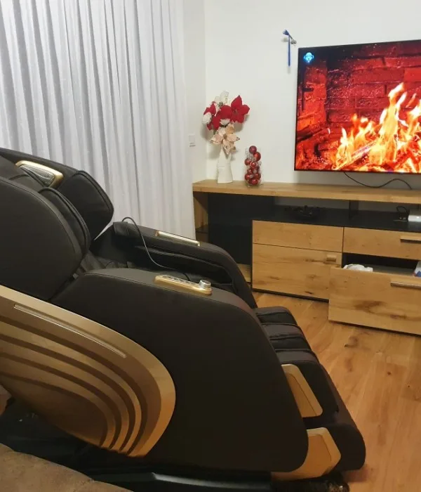 Massagesessel ASTARIJA AJ-800 PLUS im Wohnzimmer