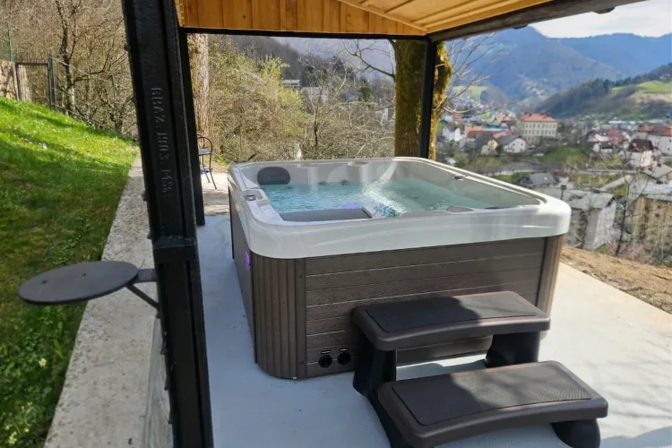 Whirlpool Gamma 122 Slowenien